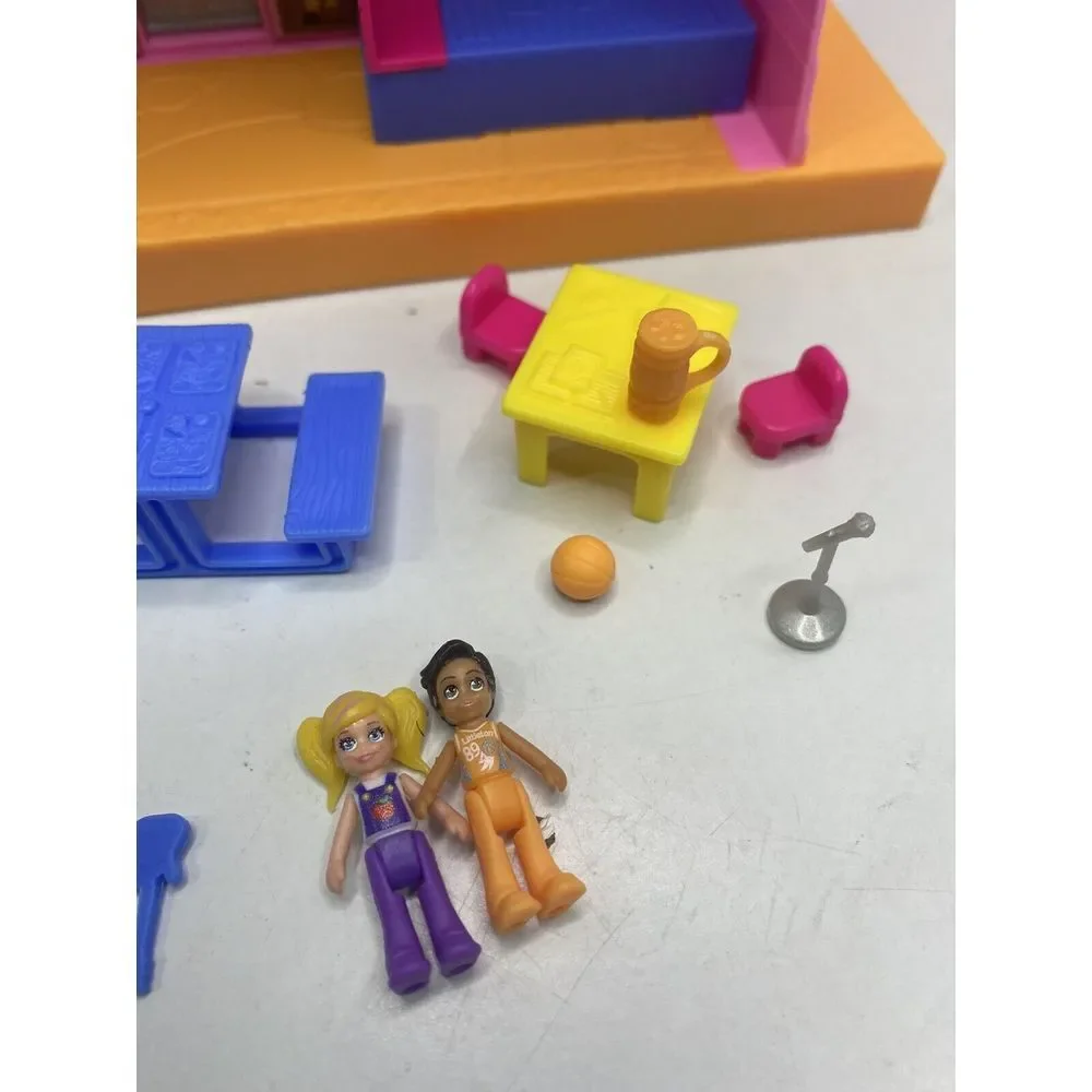 Polly Pocket‎ Pollyville Mighty Middle School w Accessories Great Play Set